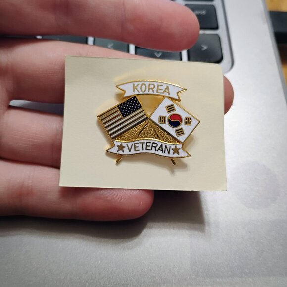 Korea Veteran pin - Picture 1 of 3